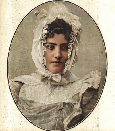 Madam Draga Mašin, nevesta kralja Aleksandra. Restauriran i obojen isečak iz engleskih novina, jul 1901. Foto: Atelje Adele, Beč