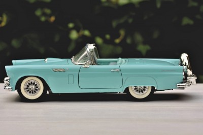 Ford Tanderbird proizvodio se od 1955. kao sportski dvosed