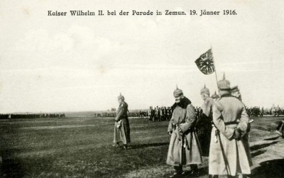 Kajzer Vilhem II od Nemačke na vojnoj paradi u Zemunu 19. januara 1916.