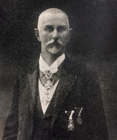 Kosta D. Glavinić (Beograd 1858-1939), profesor Velike škole, dekan i rektor. Inženjer, predsednik beogradske opštine i osnivač mnogih društava