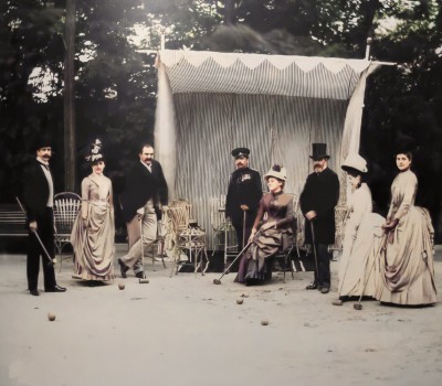 Kralj Milan Obrenović na partiji kroketa 1888. g. (restaurirana i obojena)