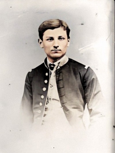 Mladi Petar Karađorđević, budući kralj Srbije (reparirana i obojena)