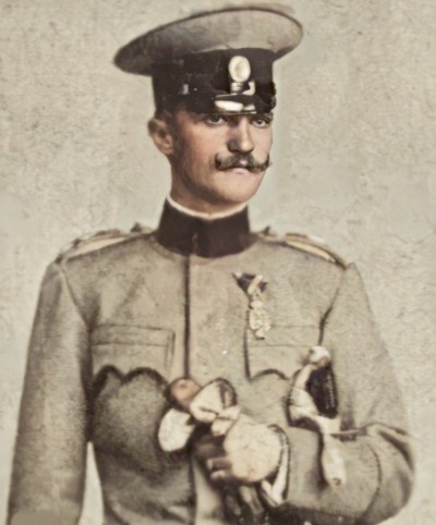 Poručnik Nikodije Lunjevica, brat kraljice Drage, ubijen u Majskom prevratu 1903 (reparirana i obojena)